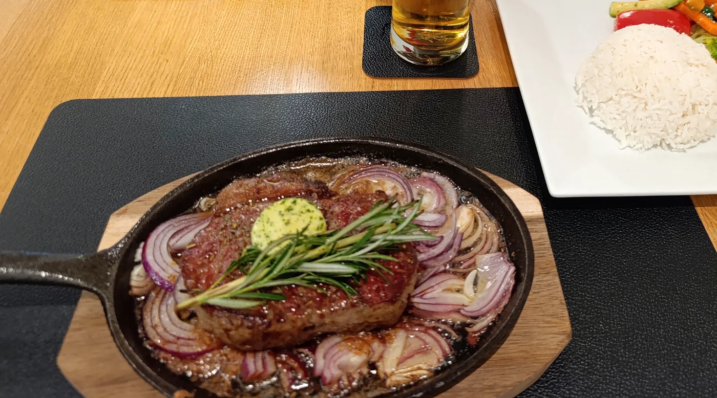 Tepan Roast Beef mit Kräuterbutter